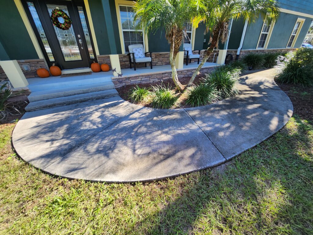 Tampa Sidewalks & Driveway Cleaning Services